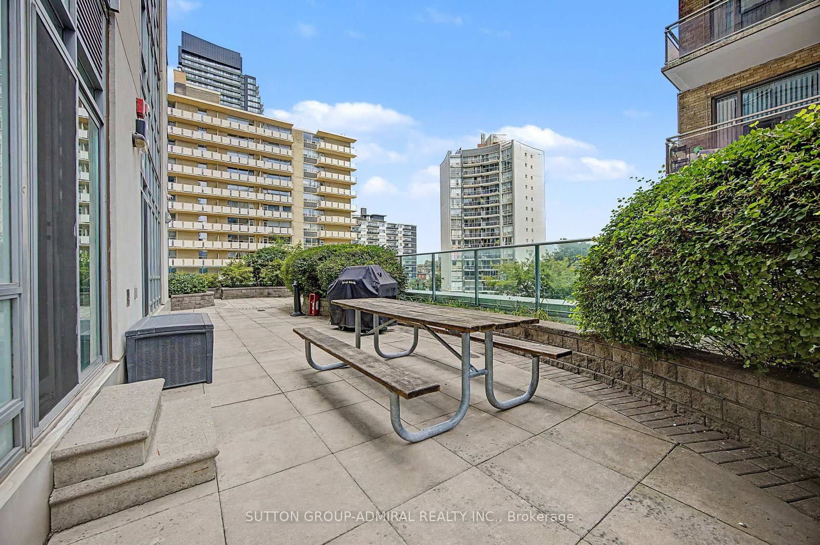 212 Eglinton Avenue, Unit 706 thumbnail 26