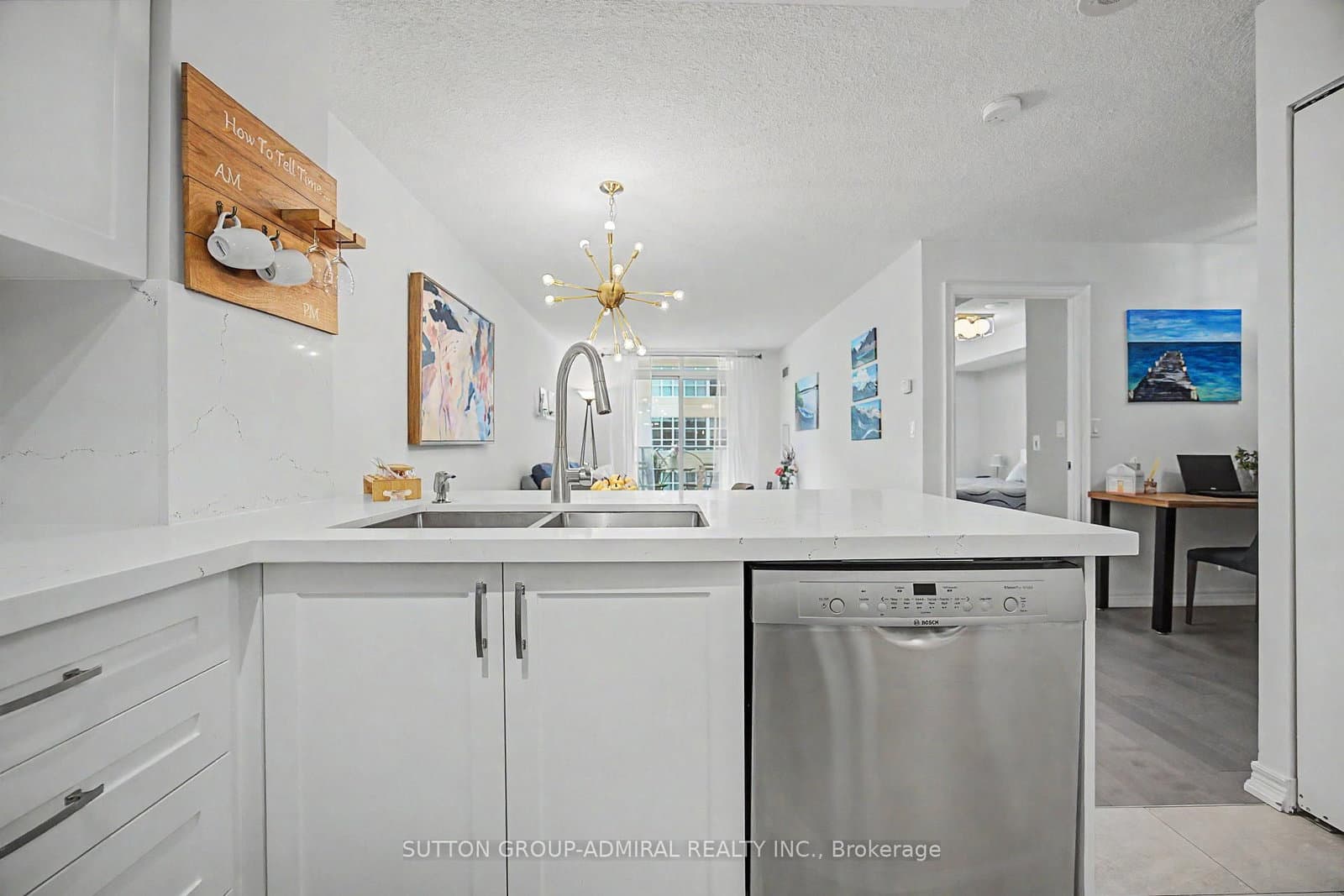 212 Eglinton Avenue, Unit 706 thumbnail 6
