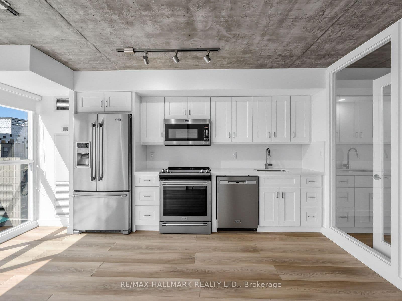96 St Patrick Street, Unit 1211 thumbnail 5