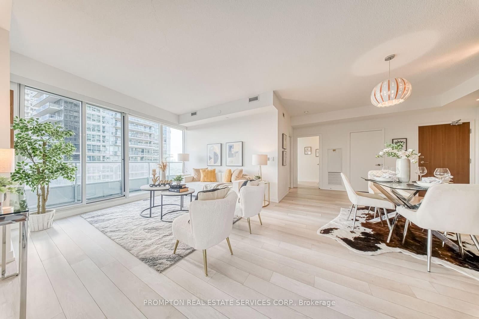 115 Mcmahon Drive, Unit 2511 thumbnail 2