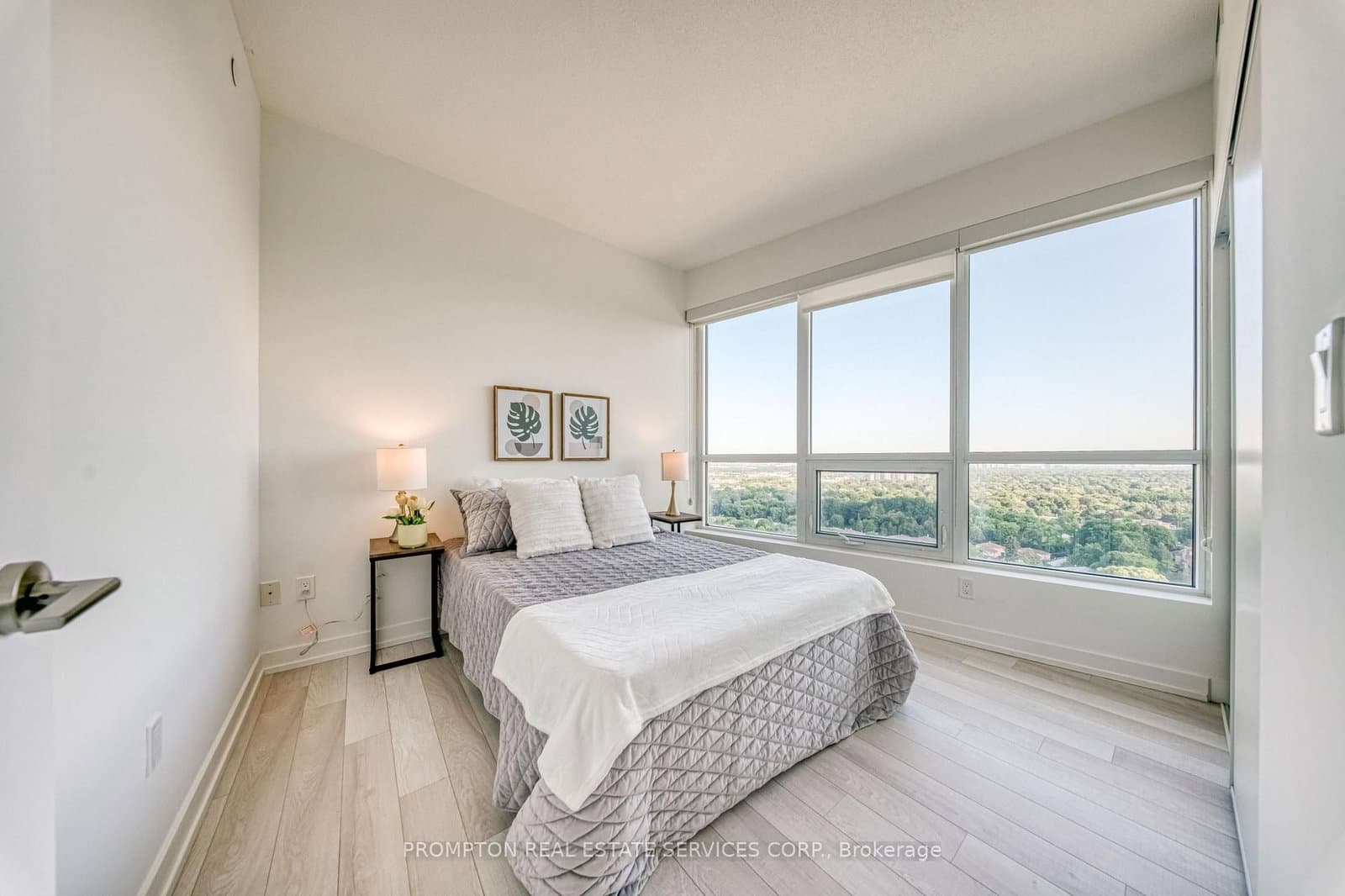 115 Mcmahon Drive, Unit 2511 thumbnail 22