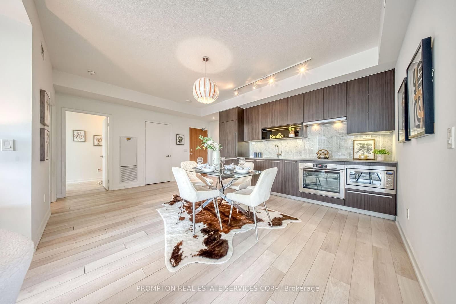 115 Mcmahon Drive, Unit 2511 thumbnail 7