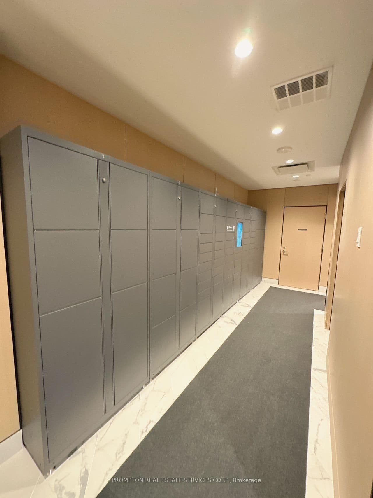 38 Widmer Street, Unit 1707 thumbnail 18