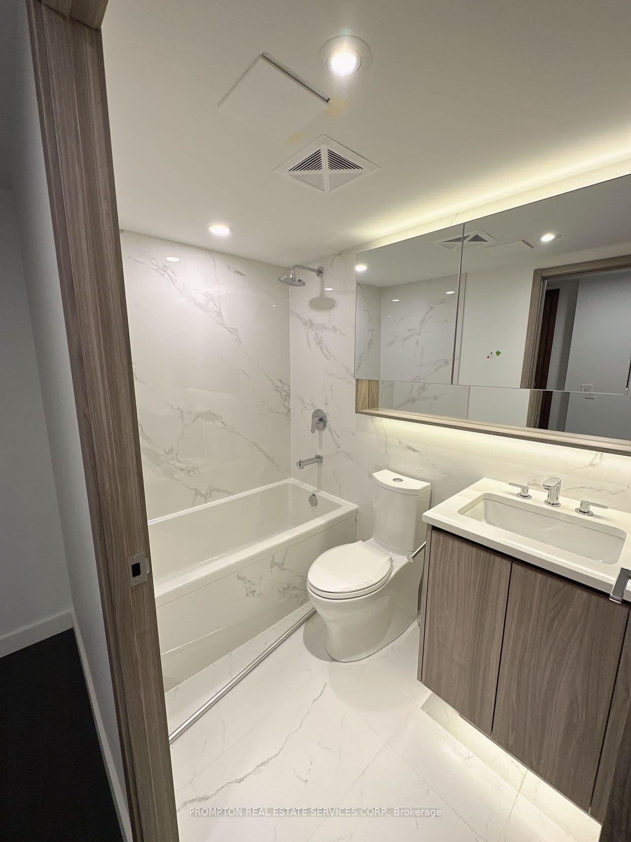 38 Widmer Street, Unit 1707 thumbnail 3