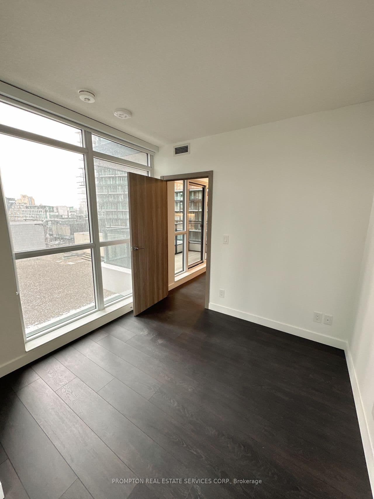 38 Widmer Street, Unit 1707 thumbnail 9