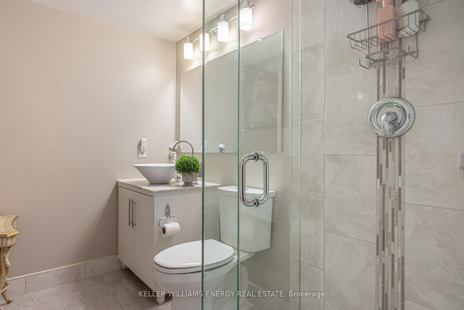 10 Yonge Street, Unit 1604 thumbnail 13