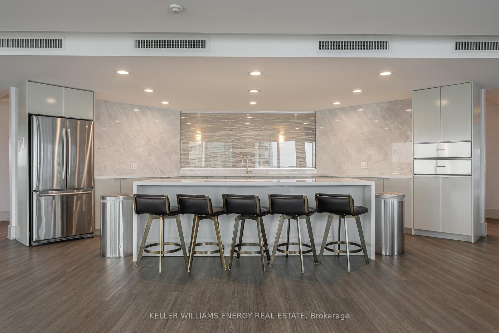10 Yonge Street, Unit 1604 thumbnail 20