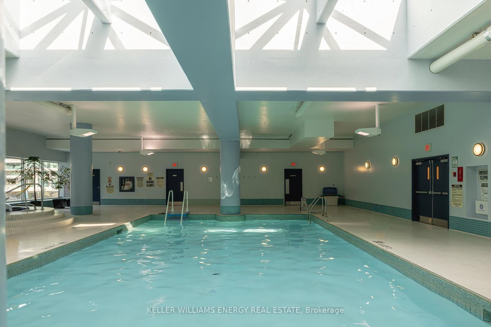 10 Yonge Street, Unit 1604 thumbnail 36