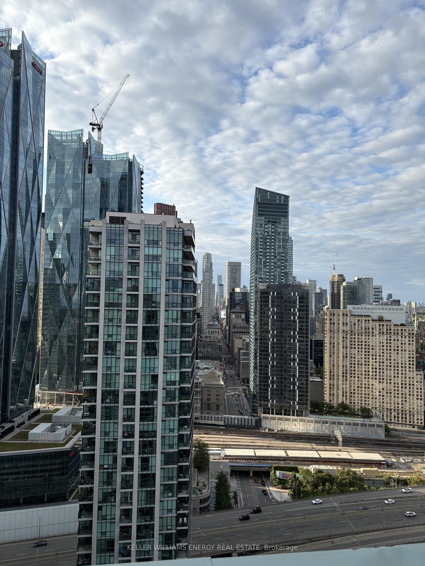 10 Yonge Street, Unit 1604 thumbnail 39