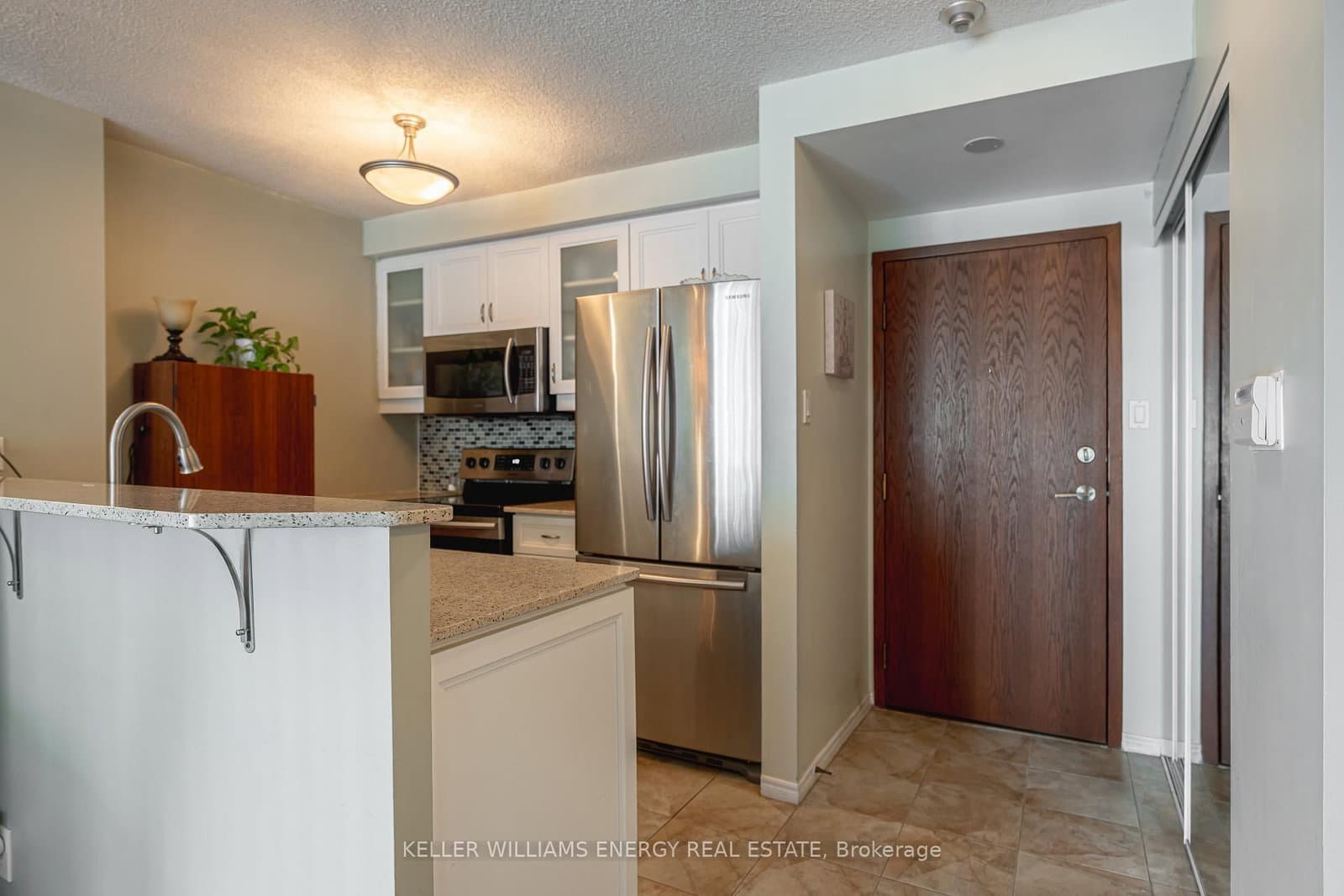 10 Yonge Street, Unit 1604 thumbnail 4