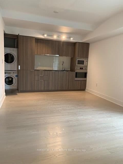 955 Bay Street, Unit 807 thumbnail 7