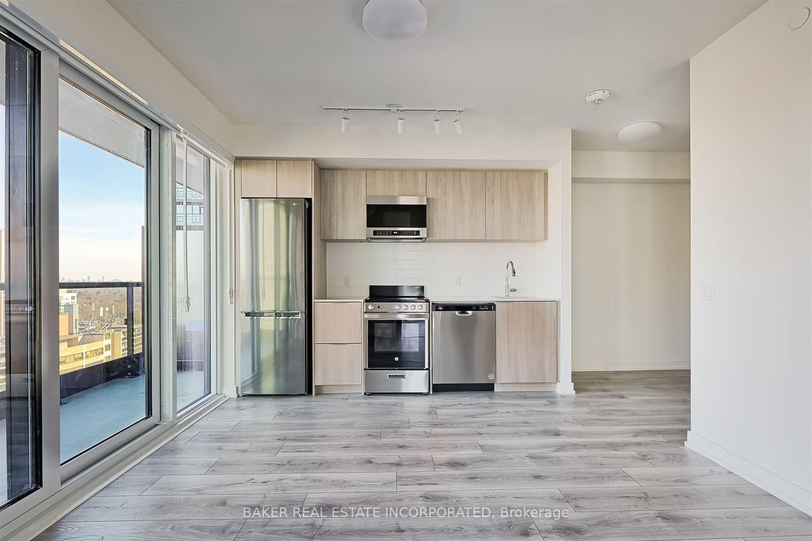 223 Redpath Avenue, Unit 1508 thumbnail 4
