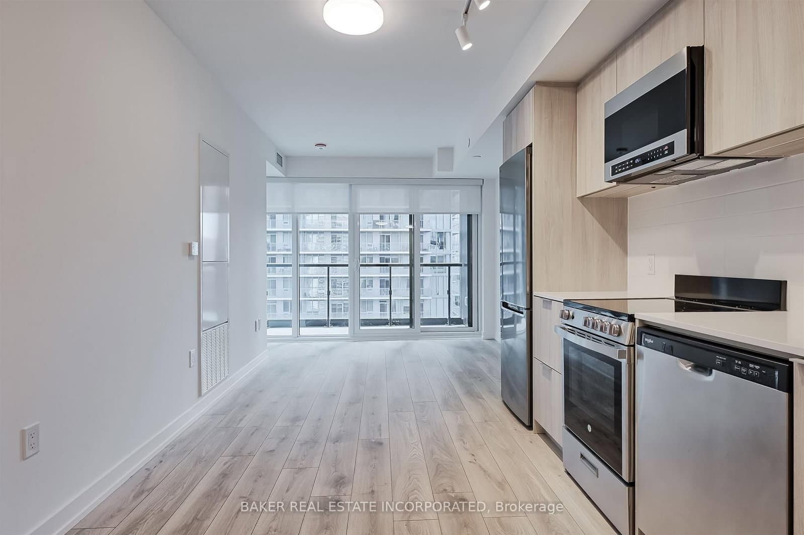 223 Redpath Avenue, Unit 3402 thumbnail 5