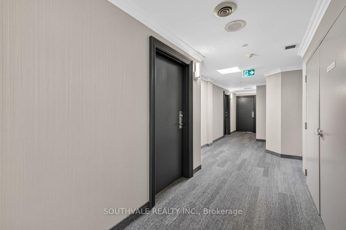 393 King St. W, Unit 1107 thumbnail 11