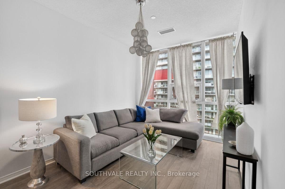 393 King St. W, Unit 1107 thumbnail 14