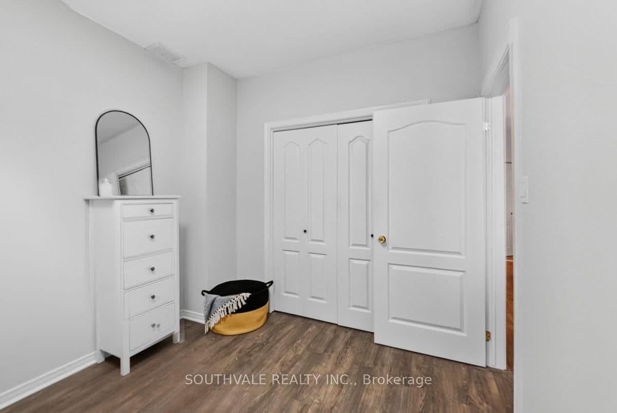 393 King St. W, Unit 1107 thumbnail 20