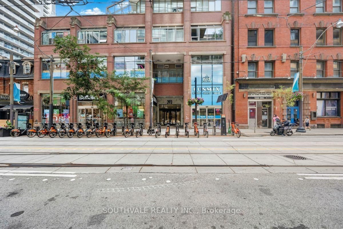 393 King St. W, Unit 1107 thumbnail 32