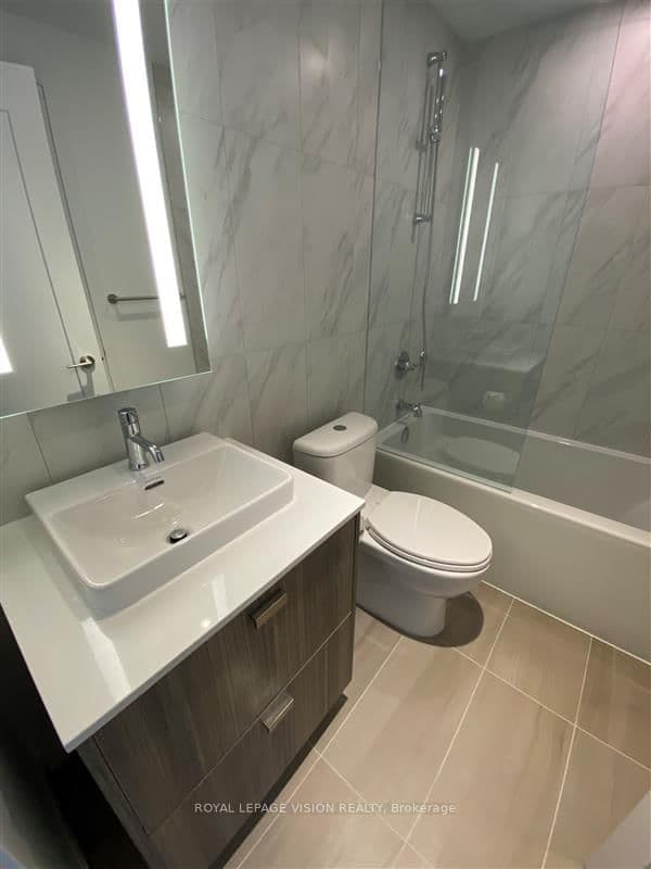 470 Front Street W, Unit 1210 thumbnail 12