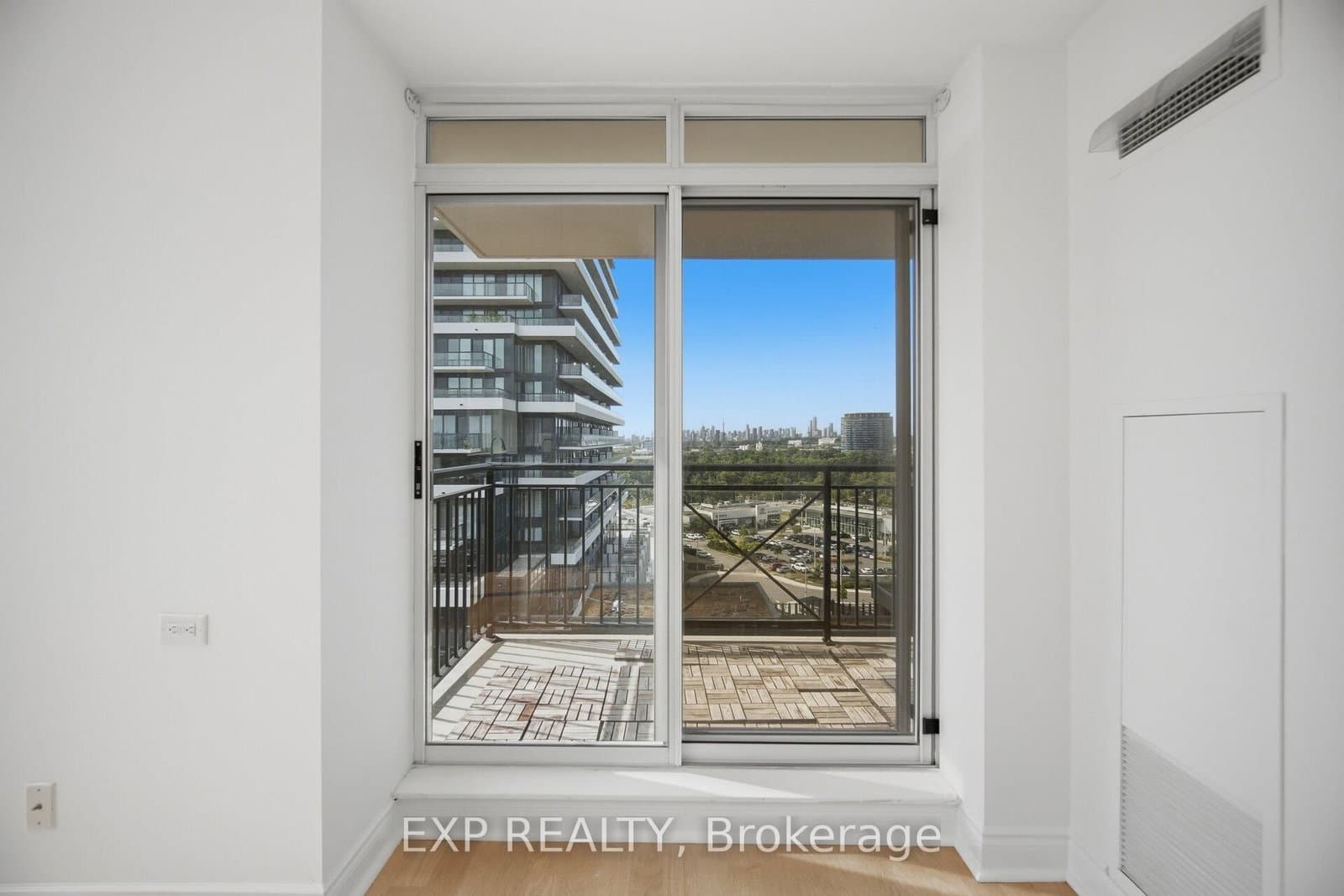 1103 Leslie Street, Unit 1103 thumbnail 12
