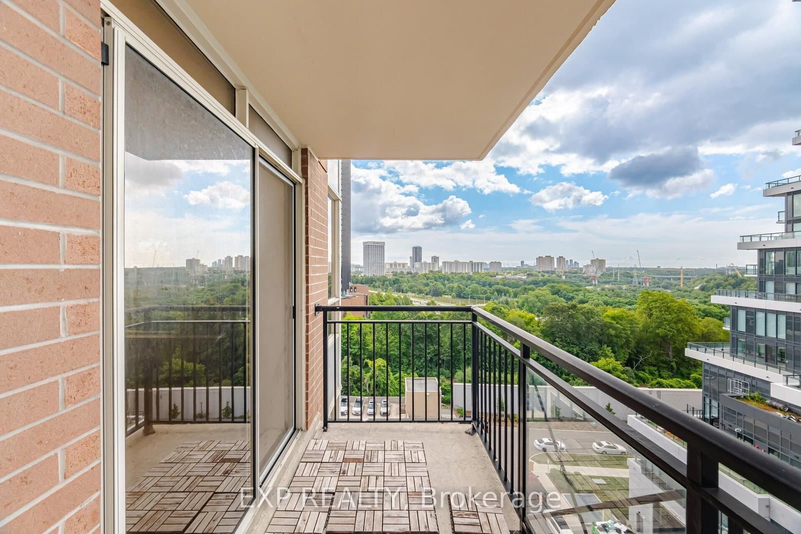1103 Leslie Street, Unit 1103 thumbnail 22
