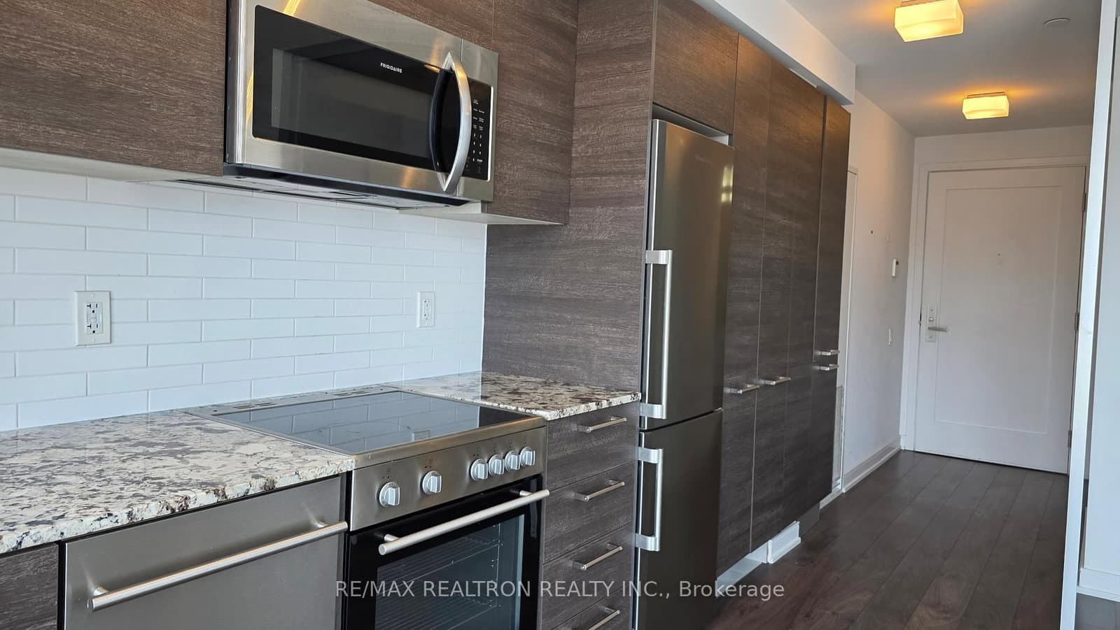28 Wellesley Street E, Unit 1103 thumbnail 8