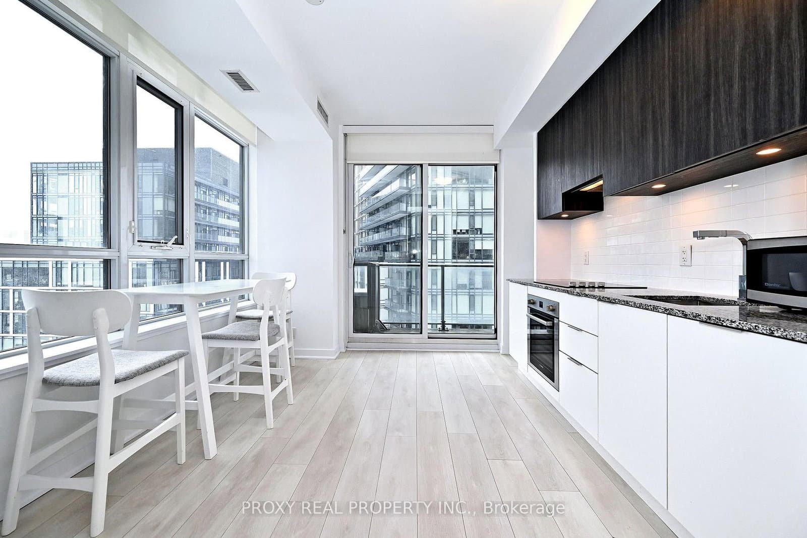 120 Parliament Street, Unit 1605 thumbnail 10