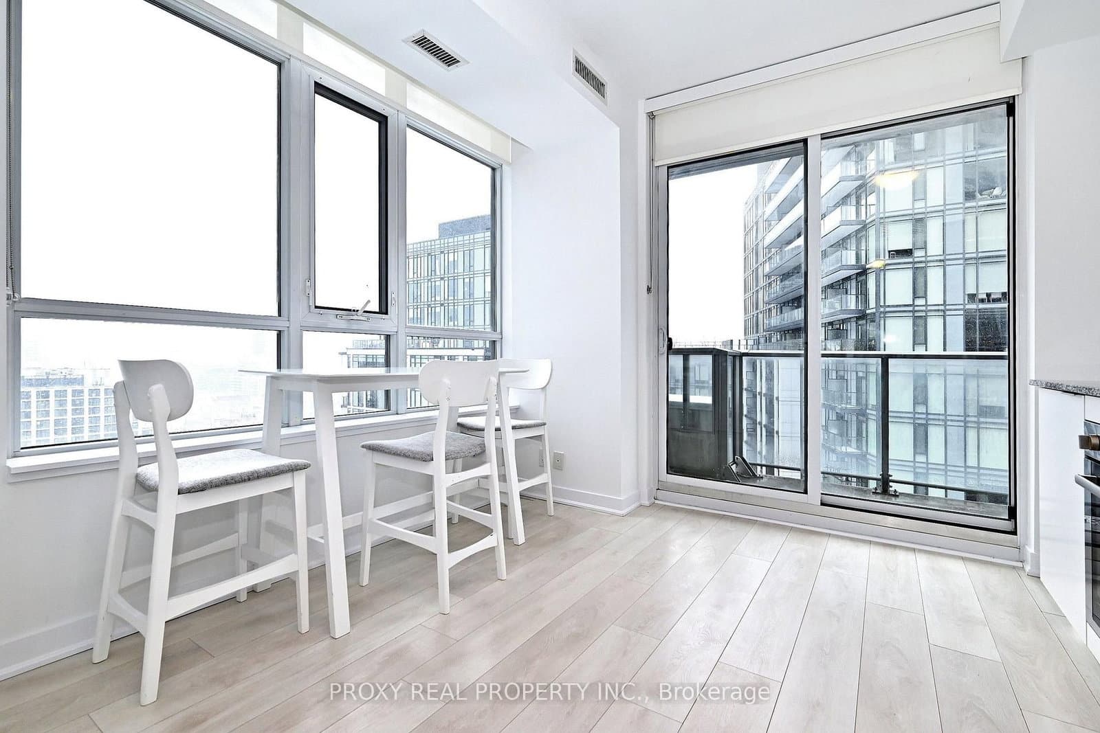 120 Parliament Street, Unit 1605 thumbnail 15