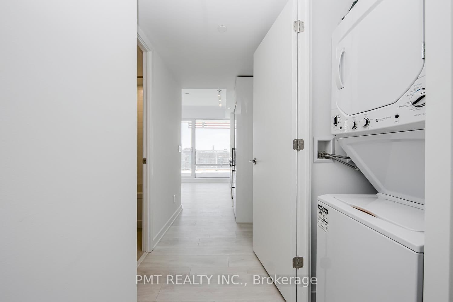 18 Maitland Terrace, Unit 1705 thumbnail 5