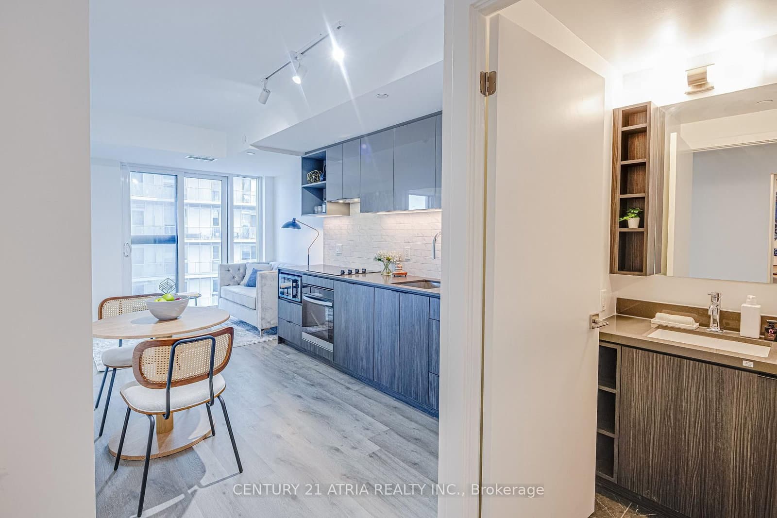 252 Church Street, Unit 2308 thumbnail 2