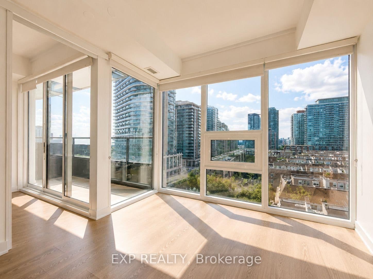 19 Western Battery Road, Unit 811 thumbnail 19