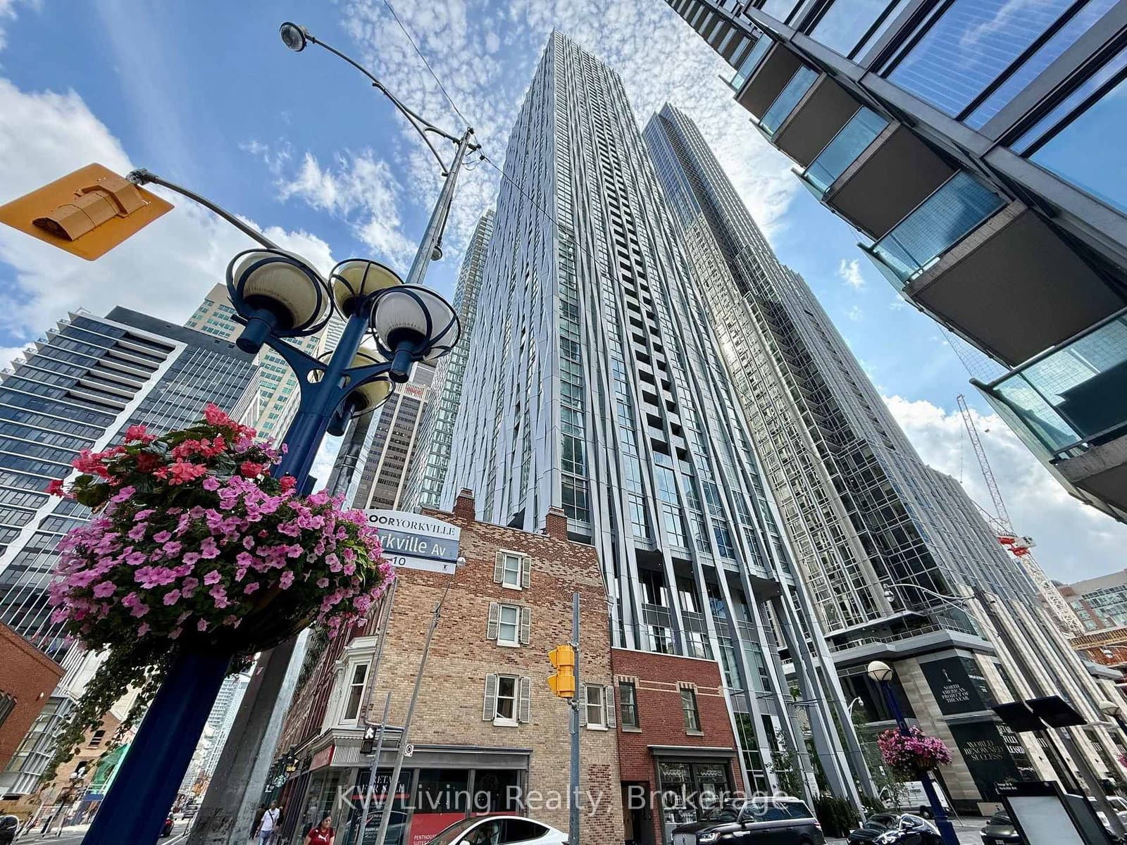 1 Yorkville Avenue, Unit 2804