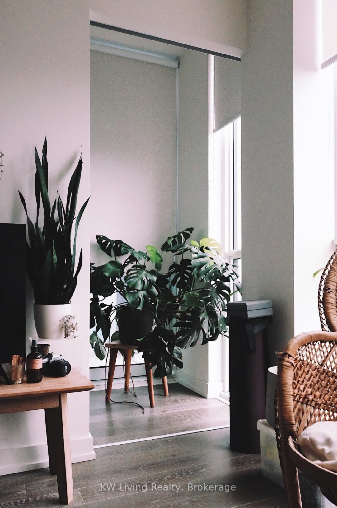 1 Yorkville Avenue, Unit 2804 thumbnail 16