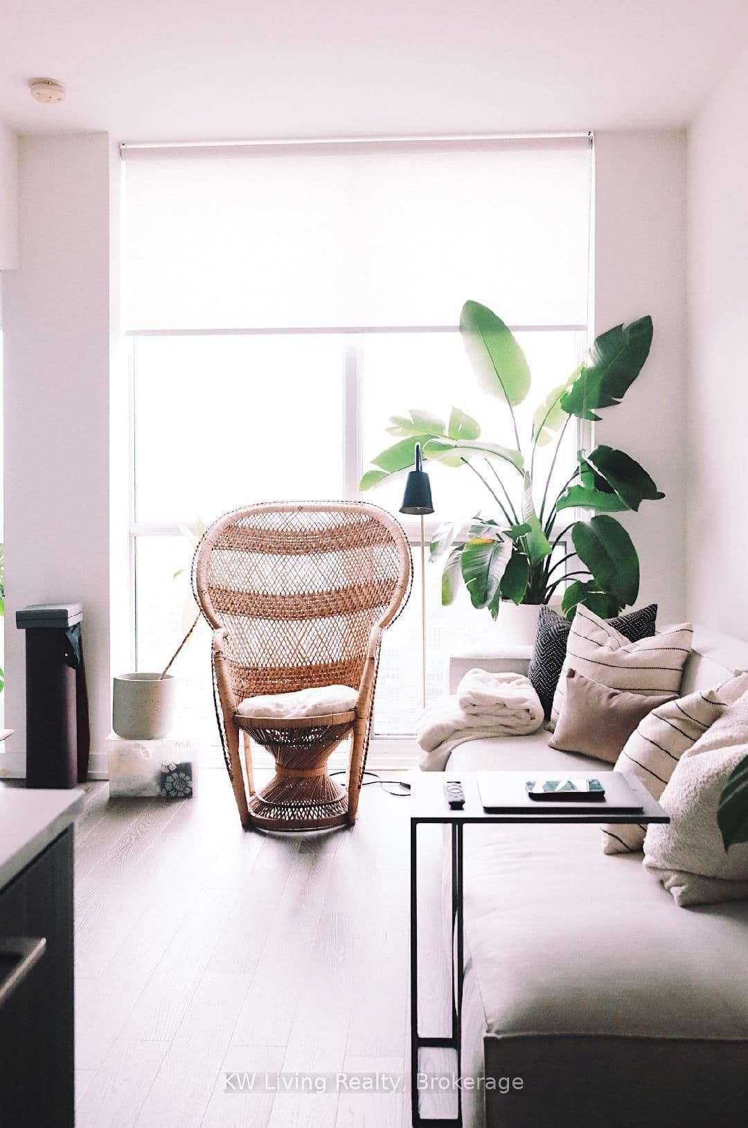 1 Yorkville Avenue, Unit 2804 thumbnail 21