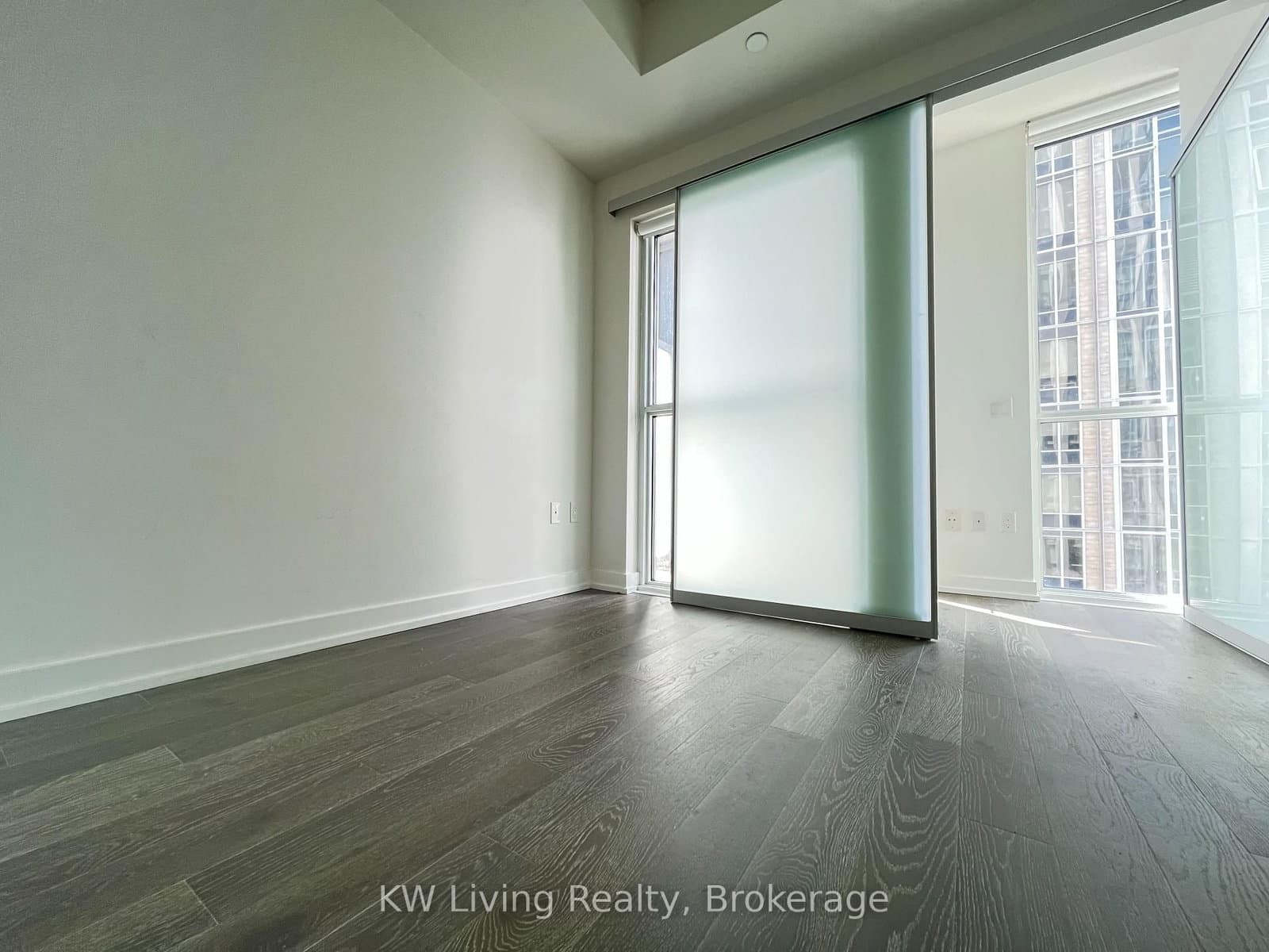 1 Yorkville Avenue, Unit 2804 thumbnail 27