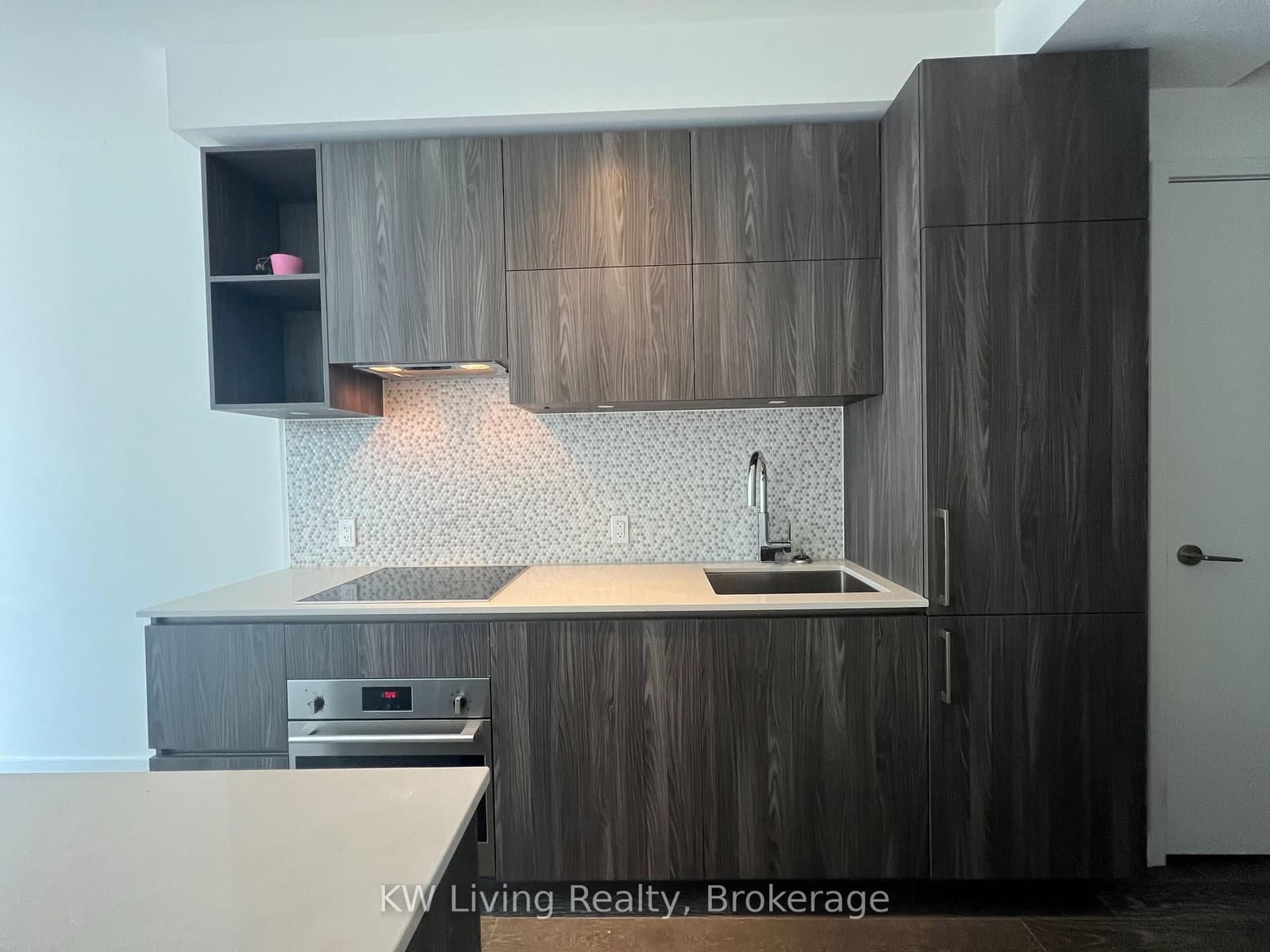 1 Yorkville Avenue, Unit 2804 thumbnail 33