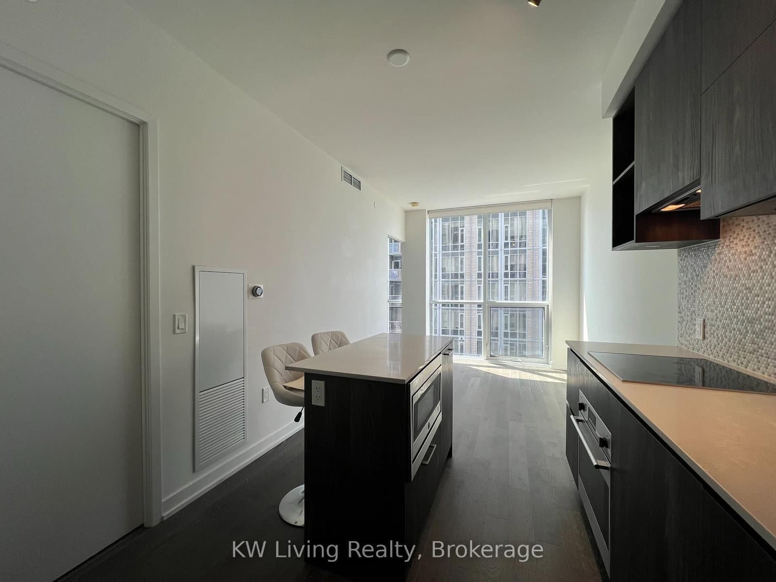 1 Yorkville Avenue, Unit 2804 thumbnail 34