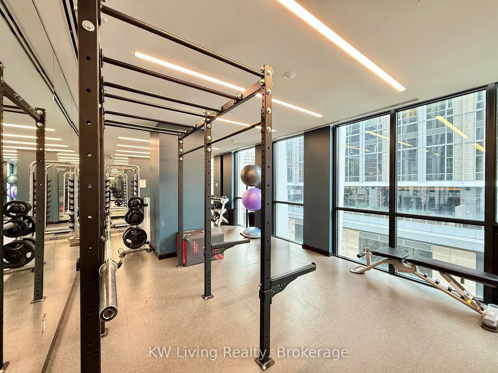 1 Yorkville Avenue, Unit 2804 thumbnail 5