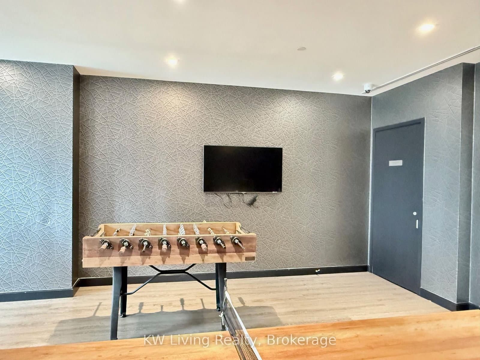 1 Yorkville Avenue, Unit 2804 thumbnail 6