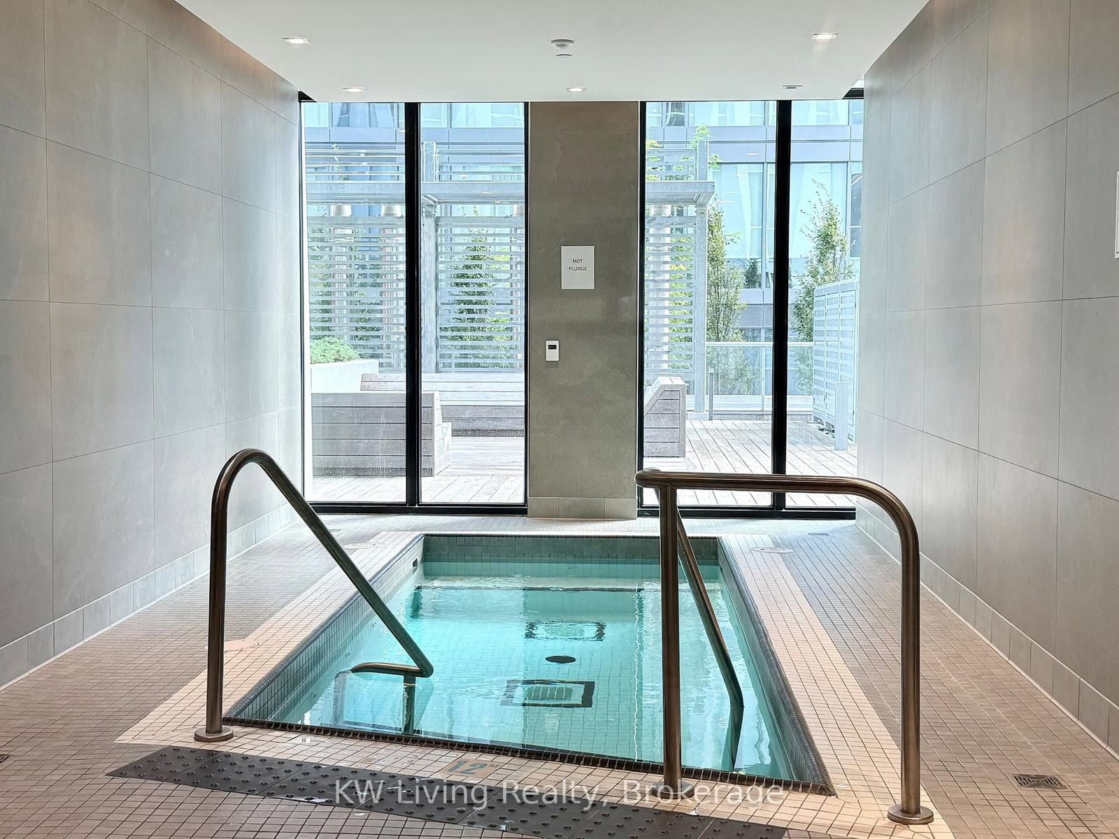 1 Yorkville Avenue, Unit 2804 thumbnail 9