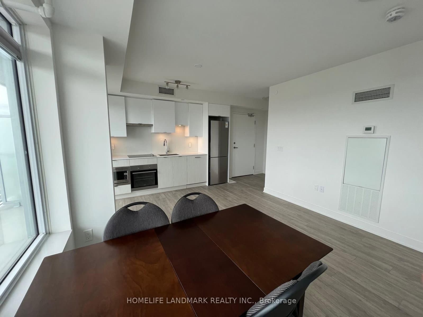 99 Broadway Avenue, Unit 1903 thumbnail 3