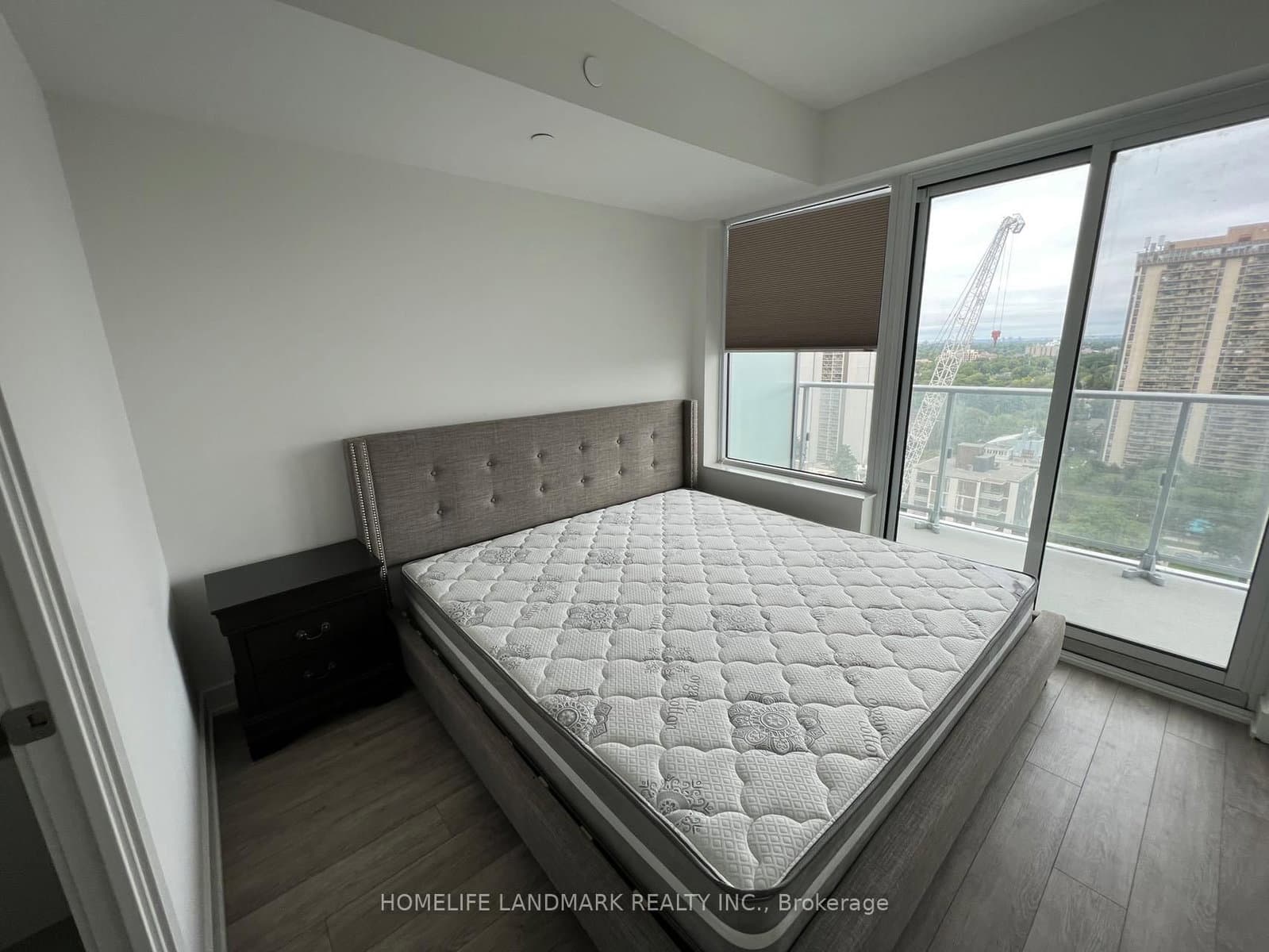 99 Broadway Avenue, Unit 1903 thumbnail 4