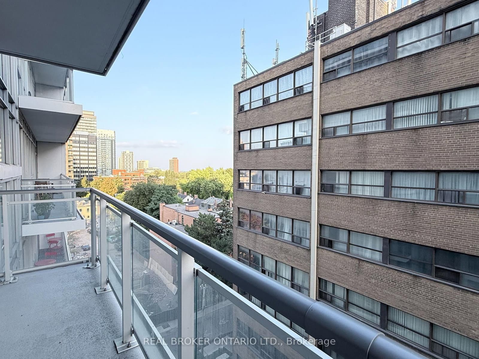 223 St. Clair Avenue W, Unit 713 thumbnail 6
