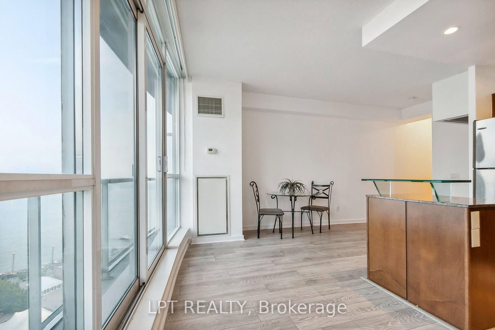 208 Queens Quay W, Unit 2604 thumbnail 10