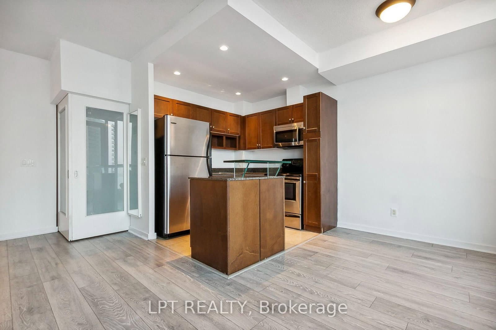 208 Queens Quay W, Unit 2604 thumbnail 11