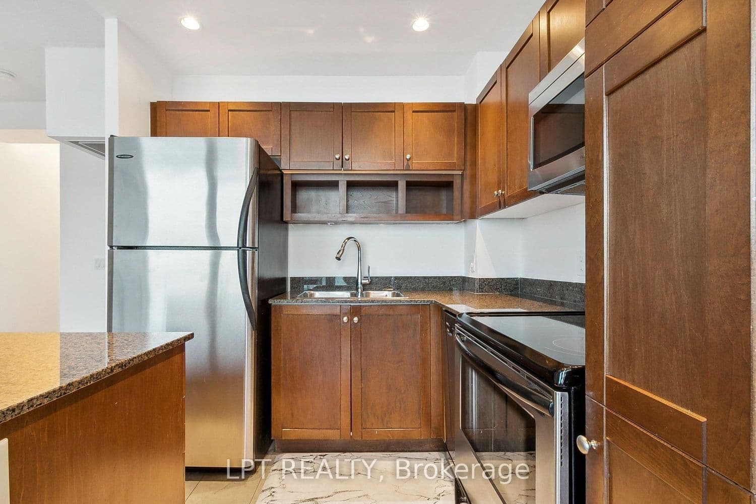 208 Queens Quay W, Unit 2604 thumbnail 16