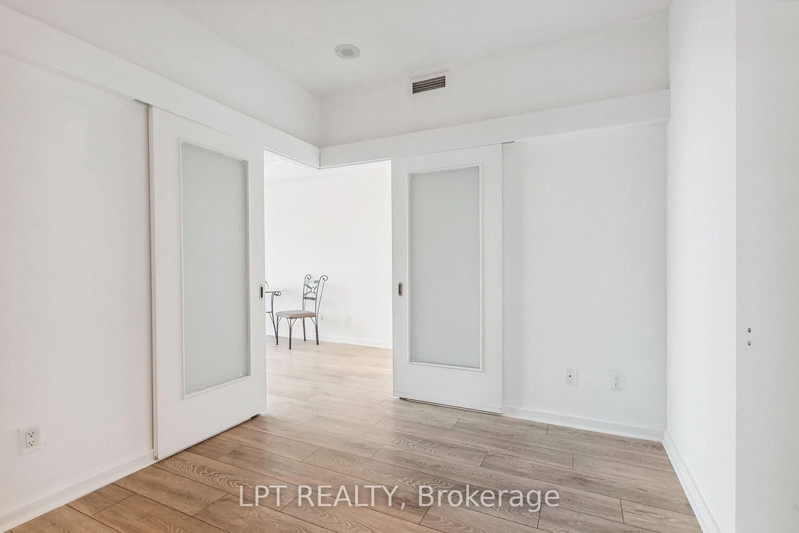 208 Queens Quay W, Unit 2604 thumbnail 19