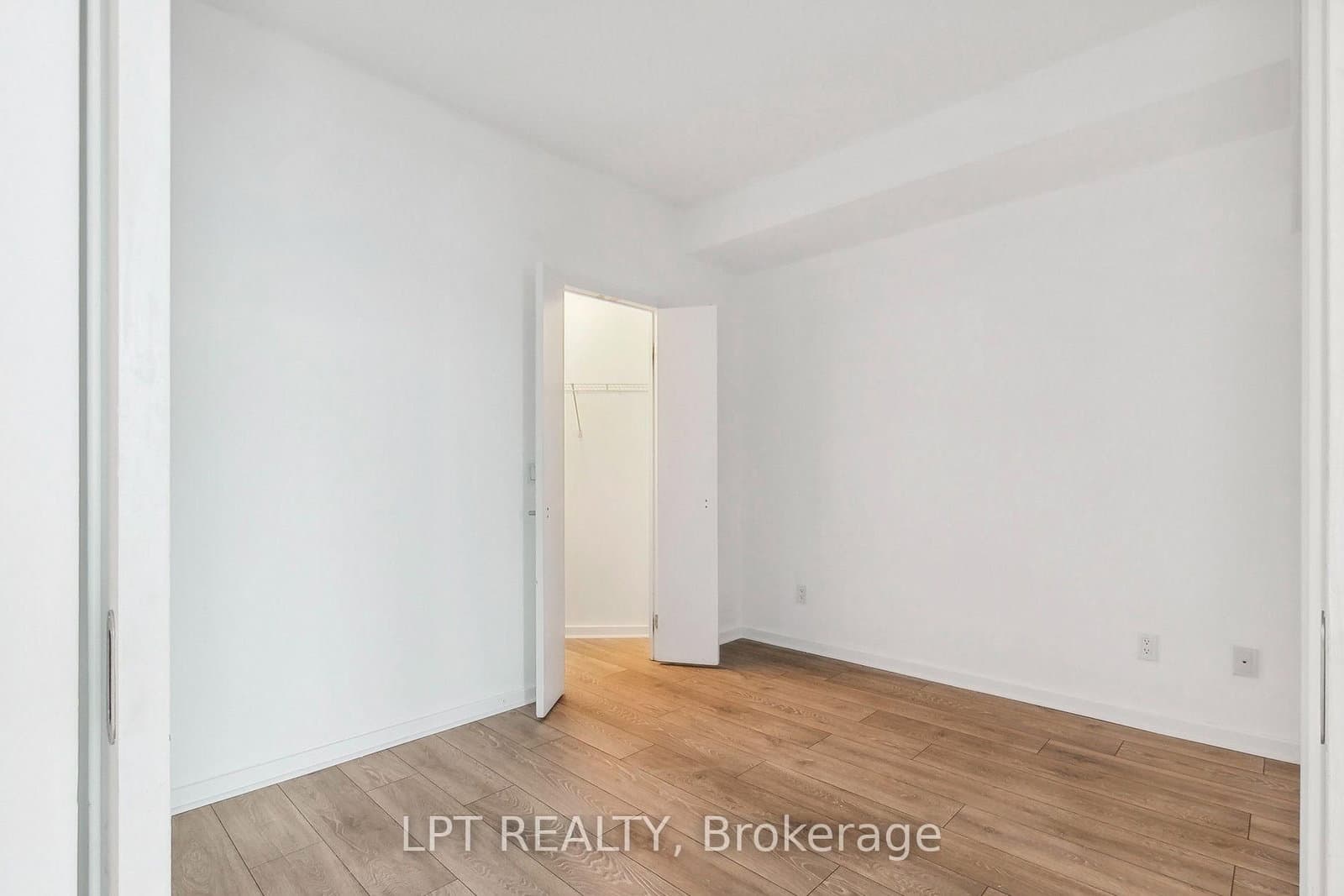 208 Queens Quay W, Unit 2604 thumbnail 20