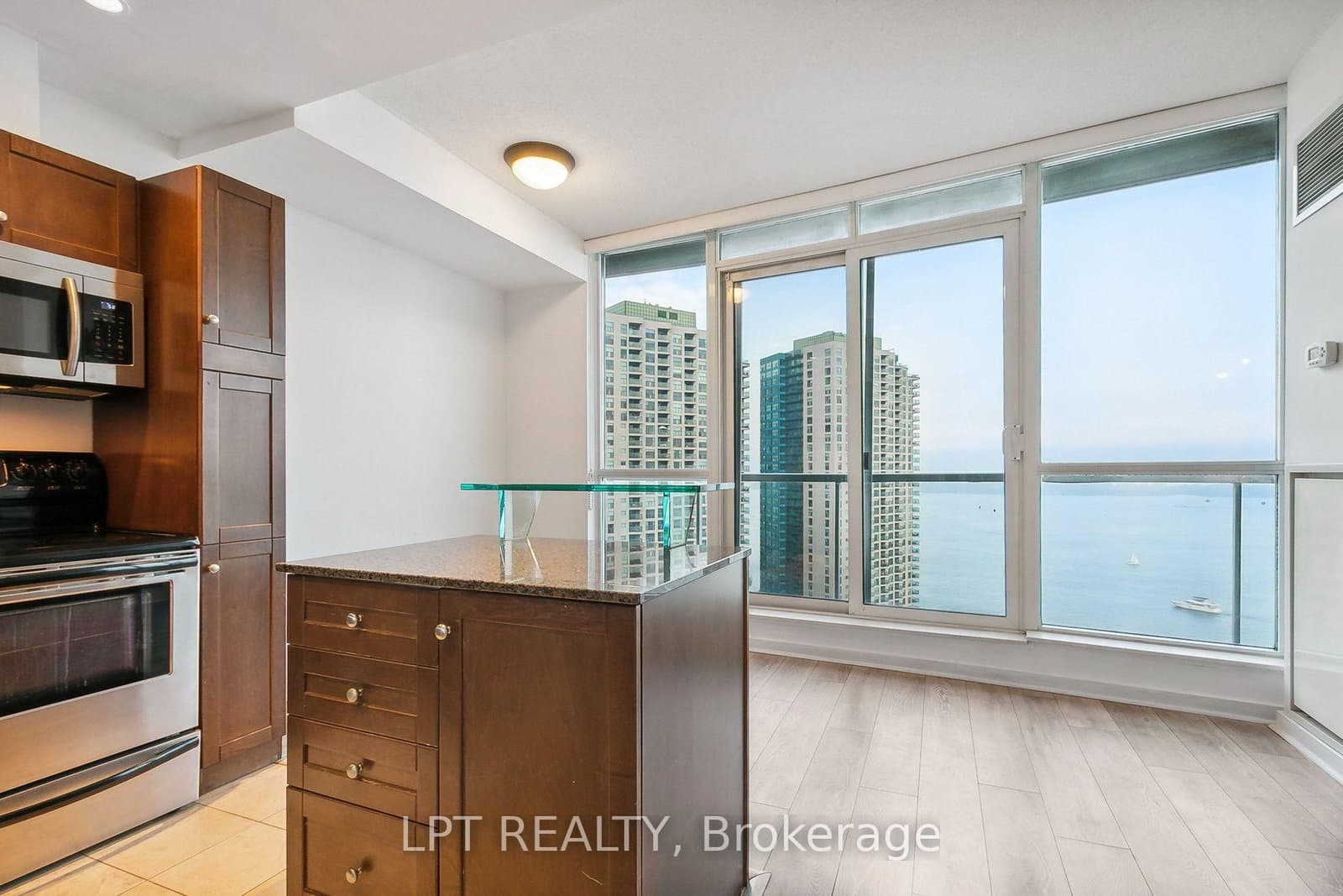 208 Queens Quay W, Unit 2604 thumbnail 3