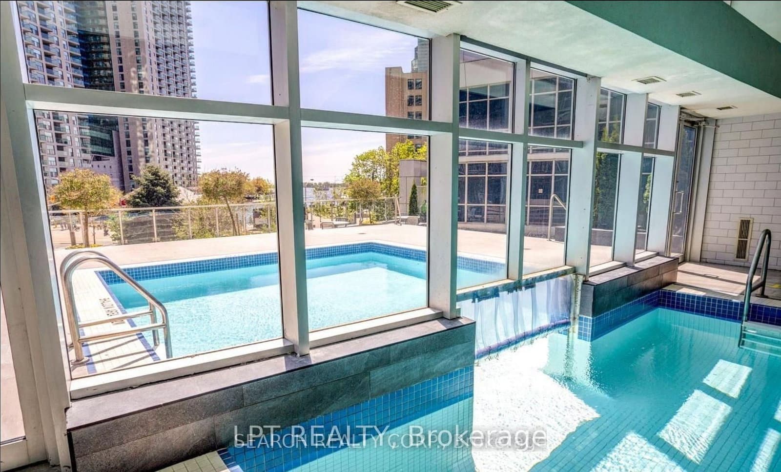 208 Queens Quay W, Unit 2604 thumbnail 32