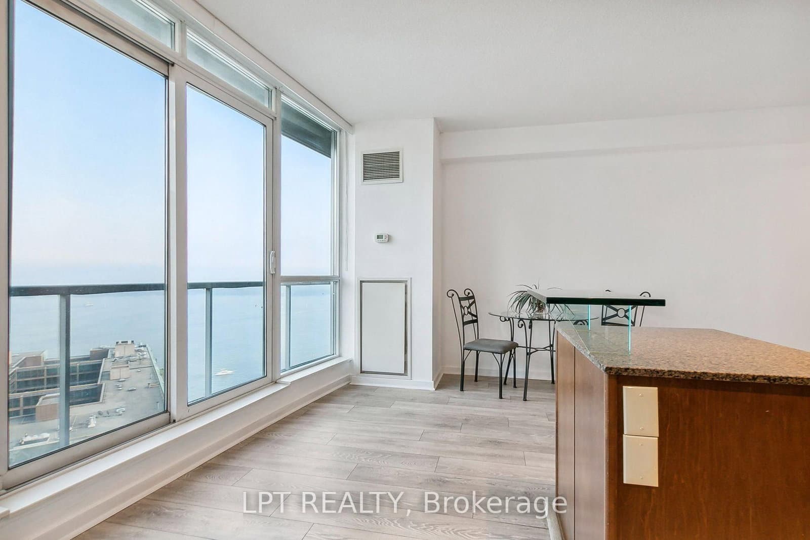 208 Queens Quay W, Unit 2604 thumbnail 5